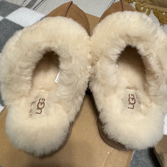 UGG Brown and Cream Mules - Disquette - Picture 4 of 6